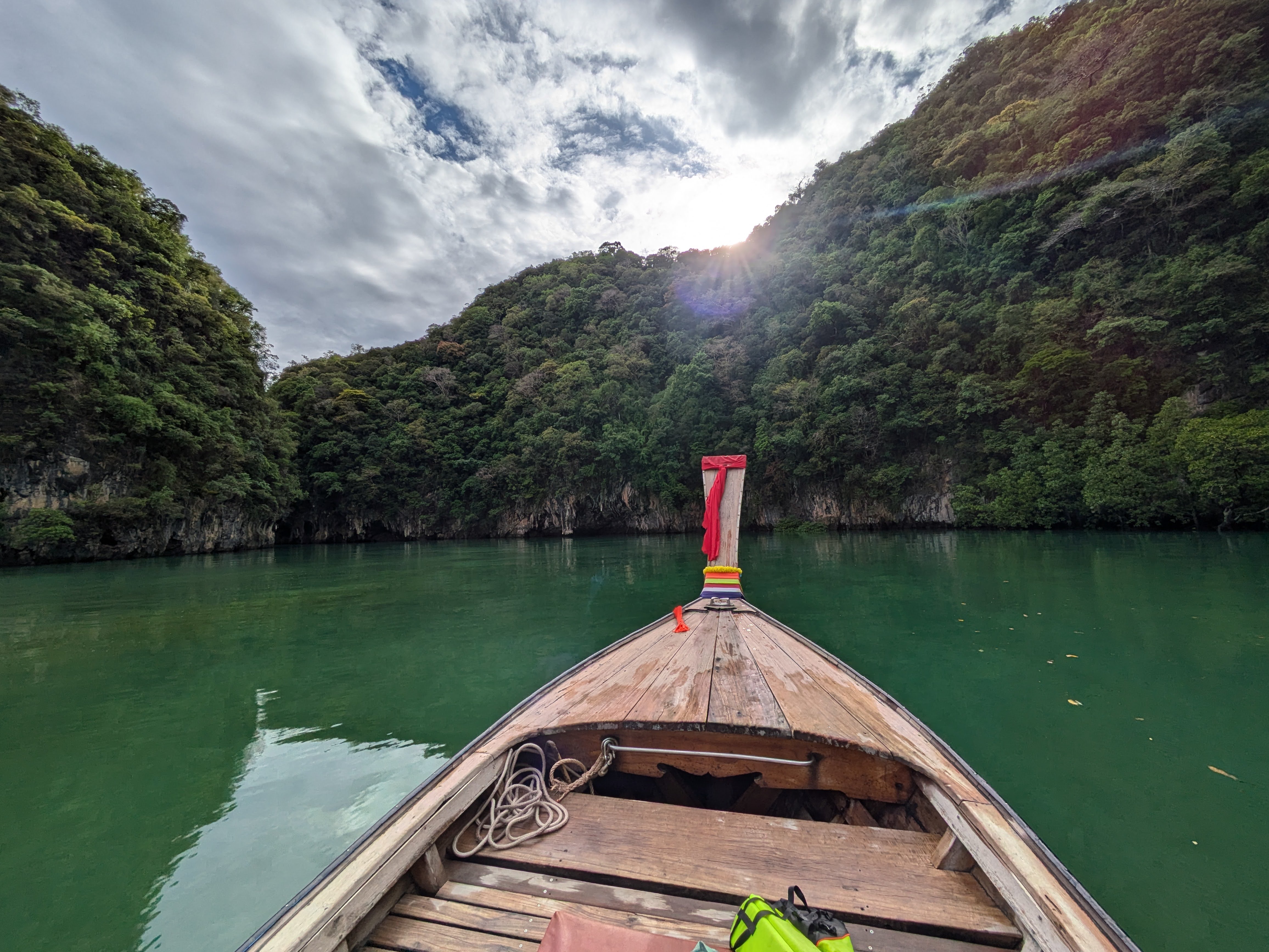Stunning limestone cliffs and emerald waters of Koh Hong Bay